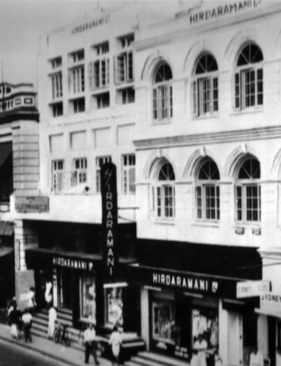 The front view of the first Hirdaramani retail clothing shop opened